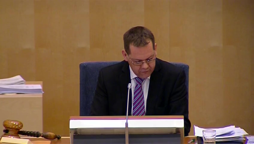 Stillbild från debatten i kammaren