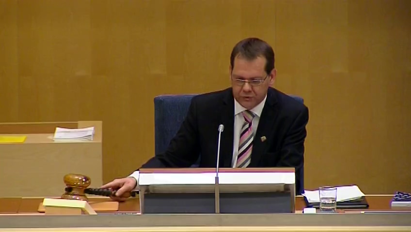 Stillbild från debatten i kammaren