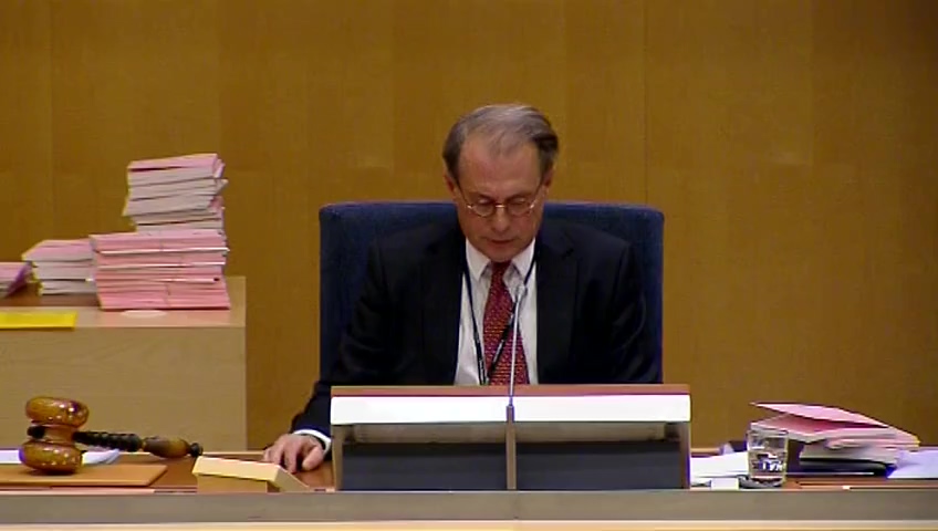 Stillbild från debatten i kammaren