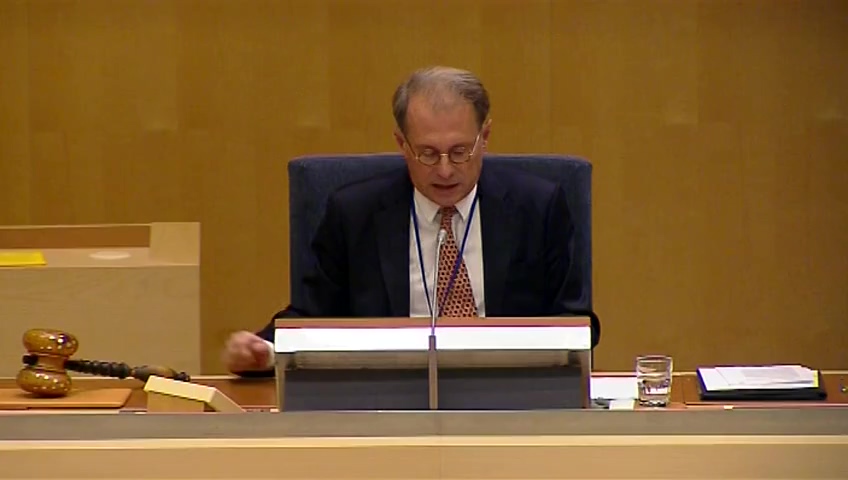 Stillbild från debatten i kammaren