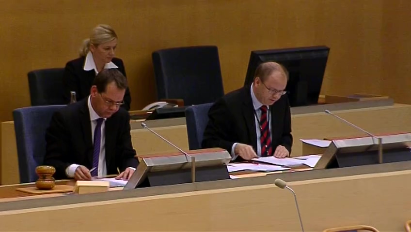 Stillbild från debatten i kammaren
