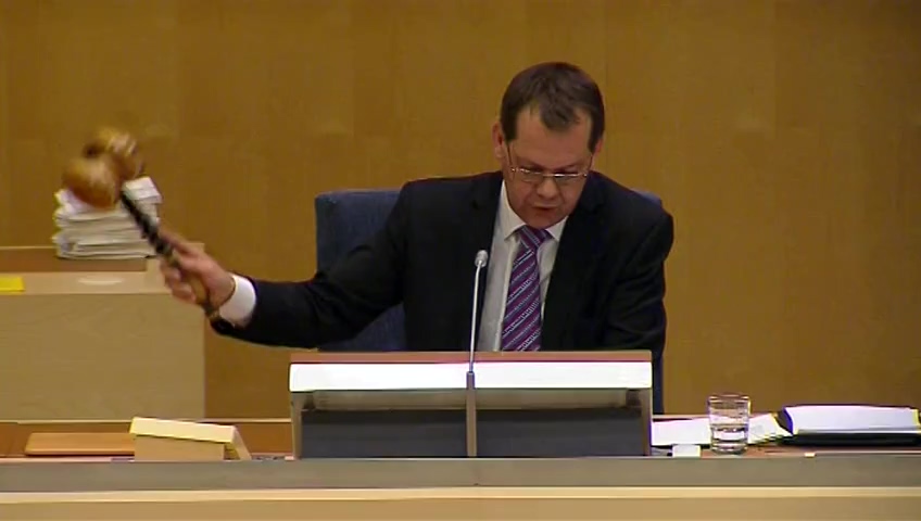 Stillbild från debatten i kammaren