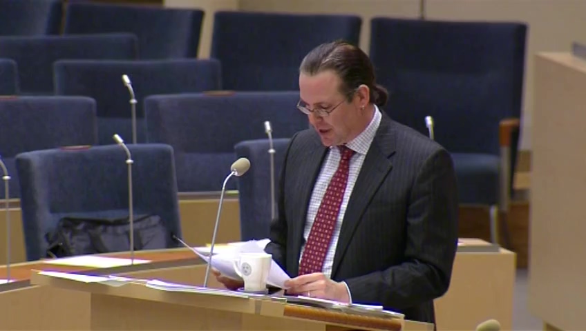 Stillbild från Interpellationsdebatt: Inkomstskillnader och demokratin