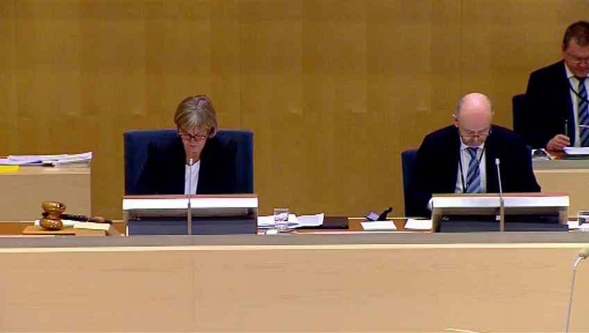 Stillbild från debatten i kammaren