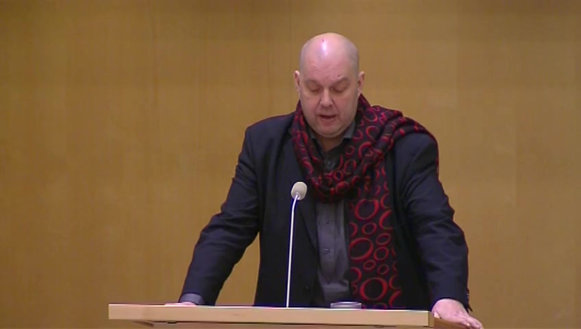 Stillbild från debatten i kammaren