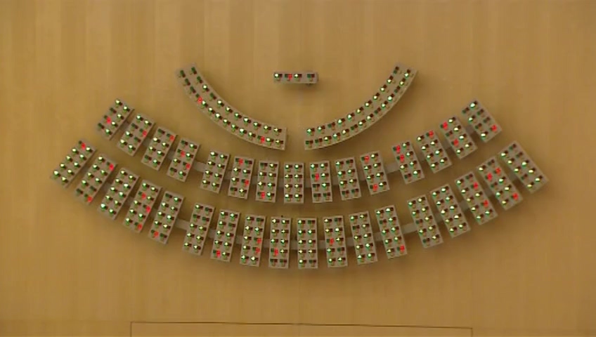 Stillbild från debatten i kammaren