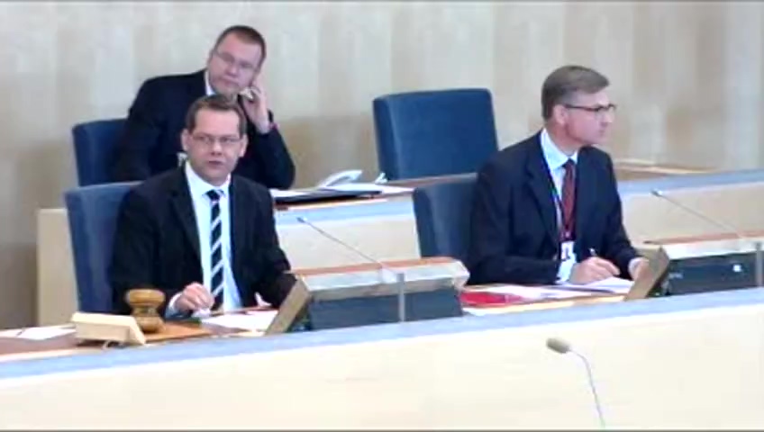 Stillbild från debatten i kammaren