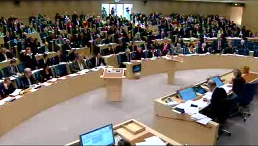 Stillbild från debatten i kammaren