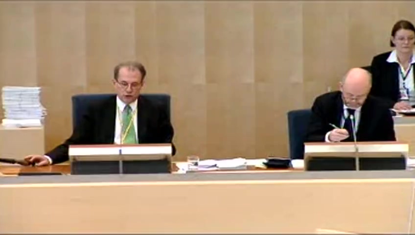 Stillbild från debatten i kammaren