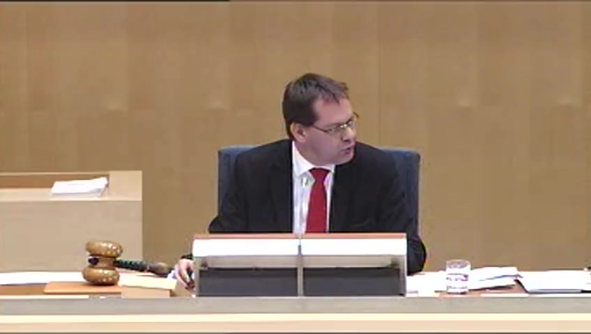 Stillbild från debatten i kammaren