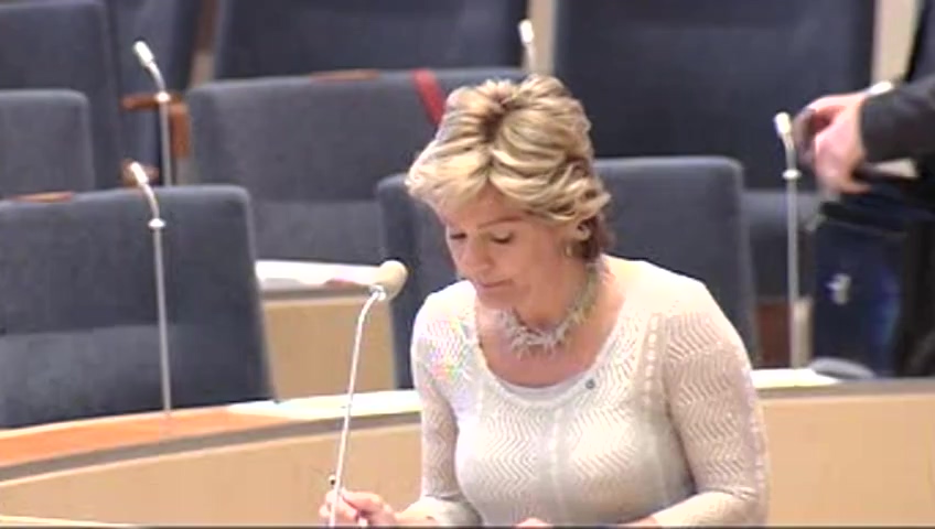 Stillbild från Interpellationsdebatt: Starkt ökat socialbidragsberoende