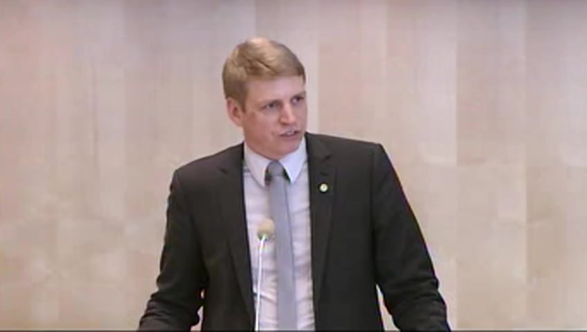 Stillbild från debatten i kammaren