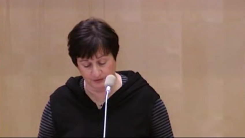 Stillbild från Debatt om förslag: Mäns våld mot kvinnor, hedersrelaterat våld och förtryck samt våld i samkönade relationer