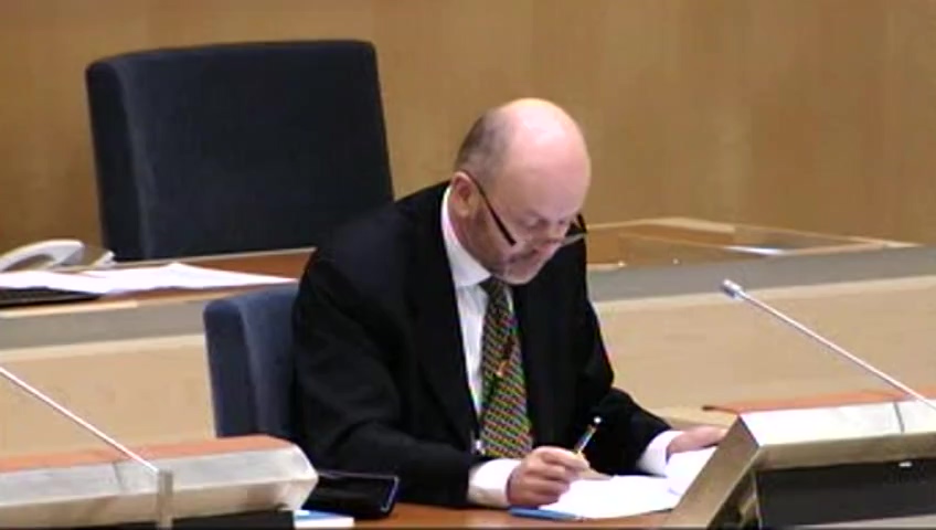 Stillbild från debatten i kammaren