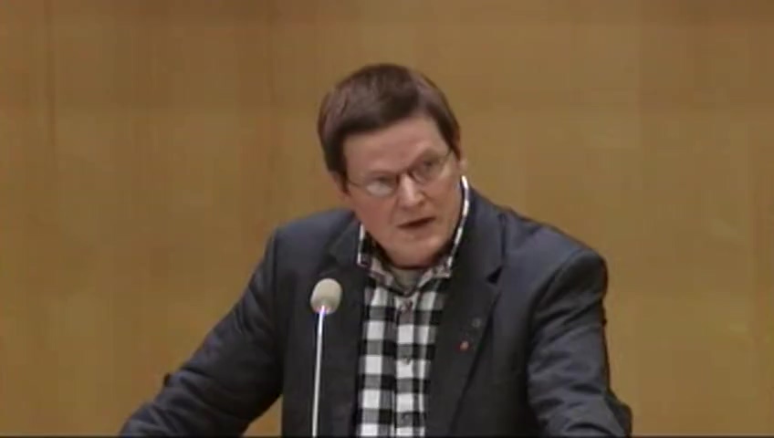 Stillbild från debatten i kammaren