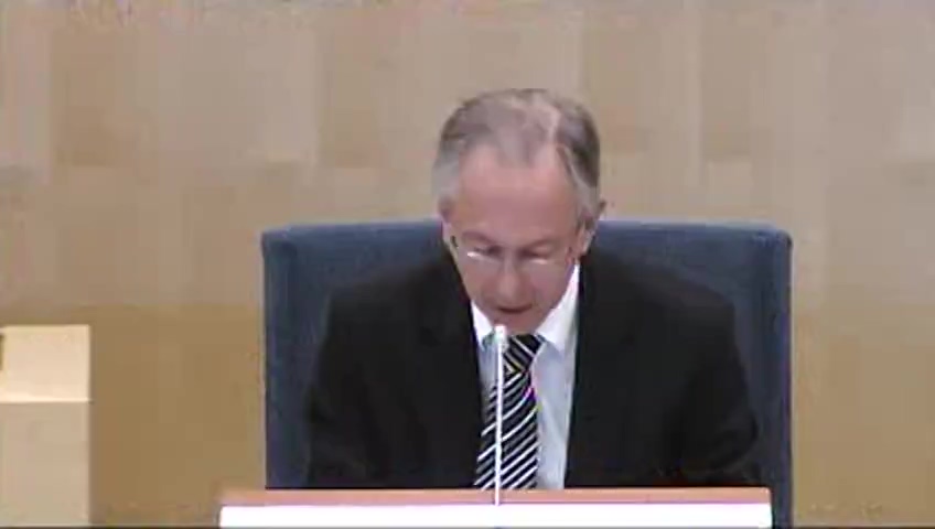 Stillbild från debatten i kammaren