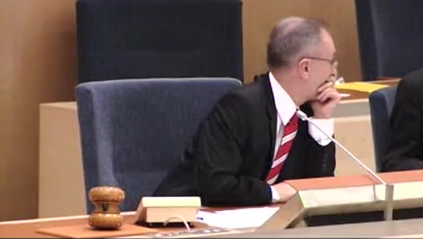 Stillbild från debatten i kammaren