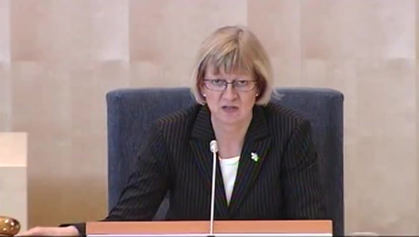 Stillbild från debatten i kammaren