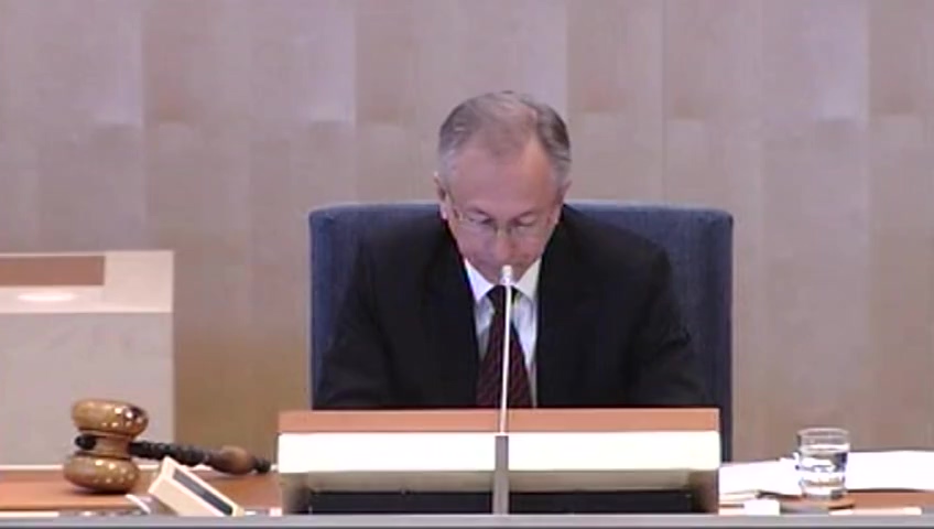 Stillbild från debatten i kammaren