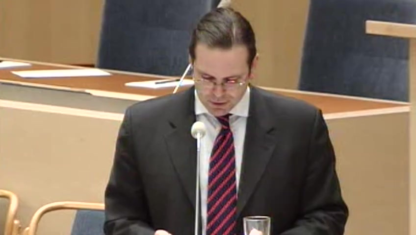 Stillbild från Interpellationsdebatt: Illegala spelautomater