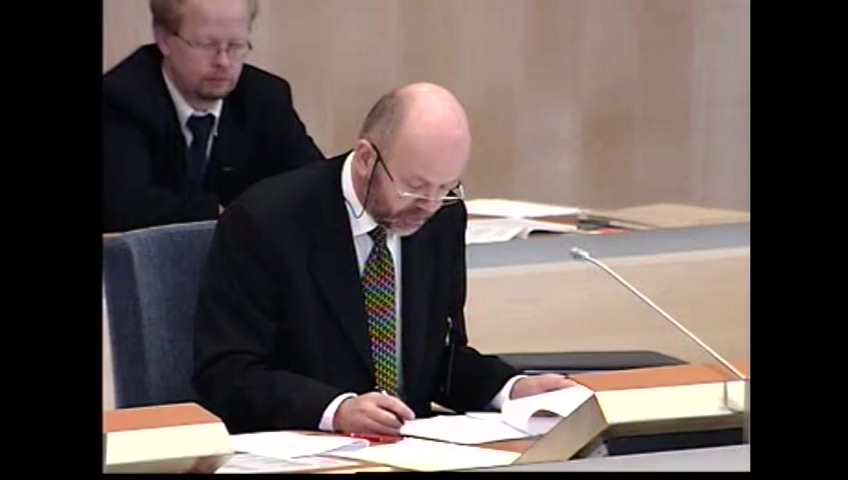 Stillbild från debatten i kammaren