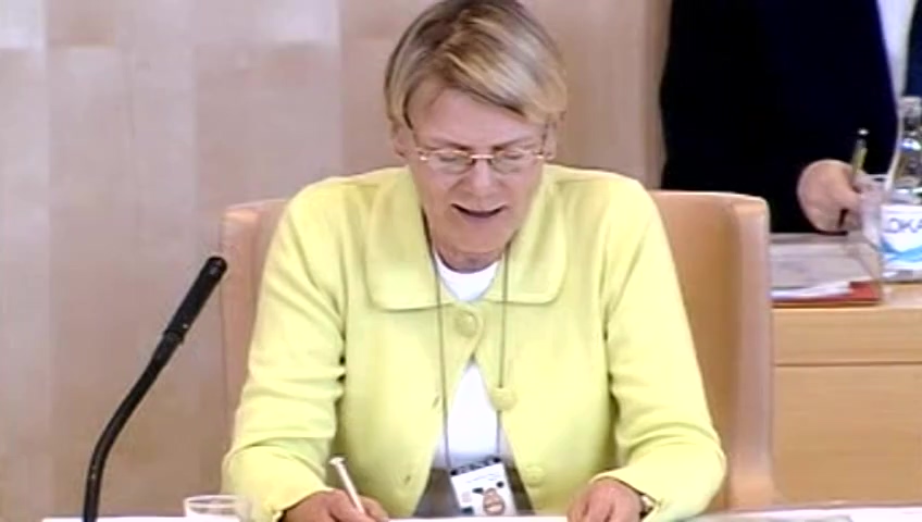 Stillbild från debatten i kammaren