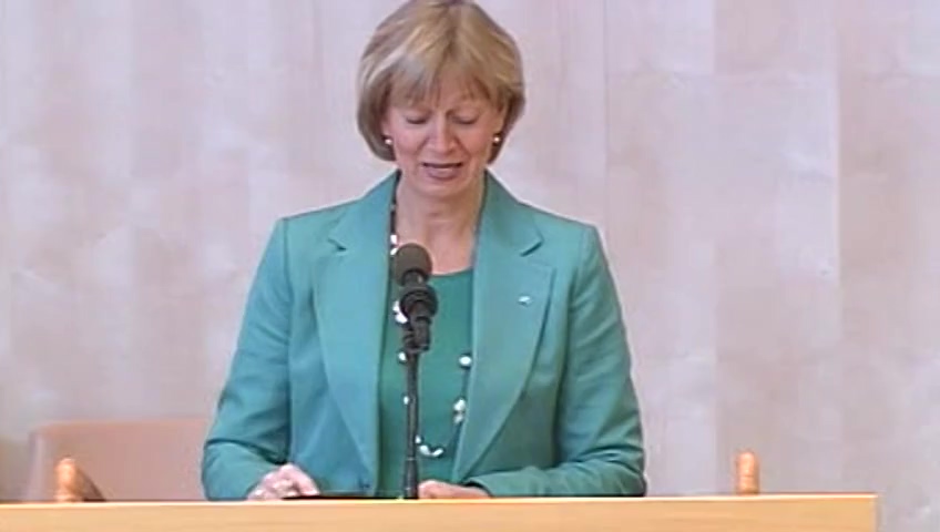 Stillbild från debatten i kammaren