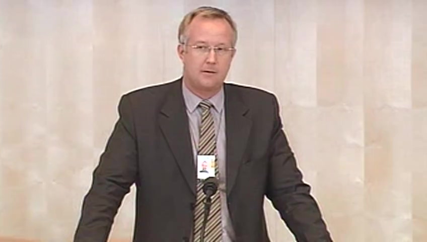 Stillbild från debatten i kammaren