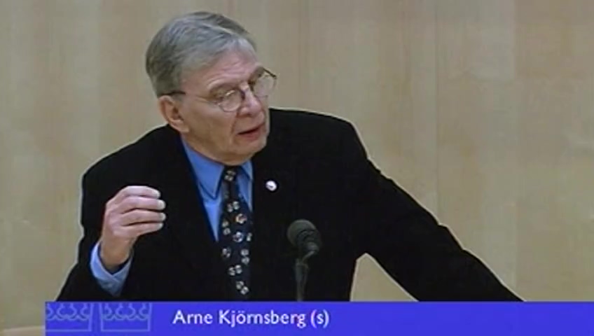 Stillbild från debatten i kammaren