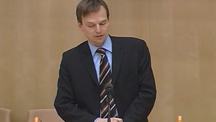 Stillbild från debatten i kammaren