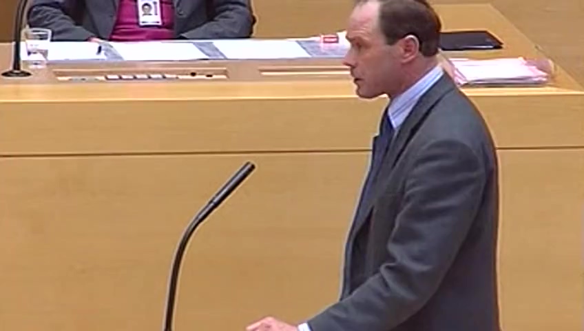 Stillbild från Interpellationsdebatt: sexklubbars könsdiskriminerande reklam