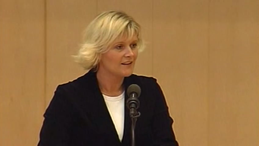 Stillbild från debatten i kammaren