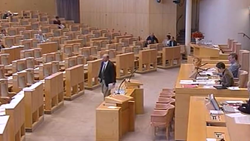 Stillbild från debatten i kammaren