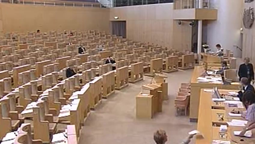 Stillbild från Debatt om förslag: EU:s    rättsliga    frågor    i    ett   framtidakonstitutionellt fördrag