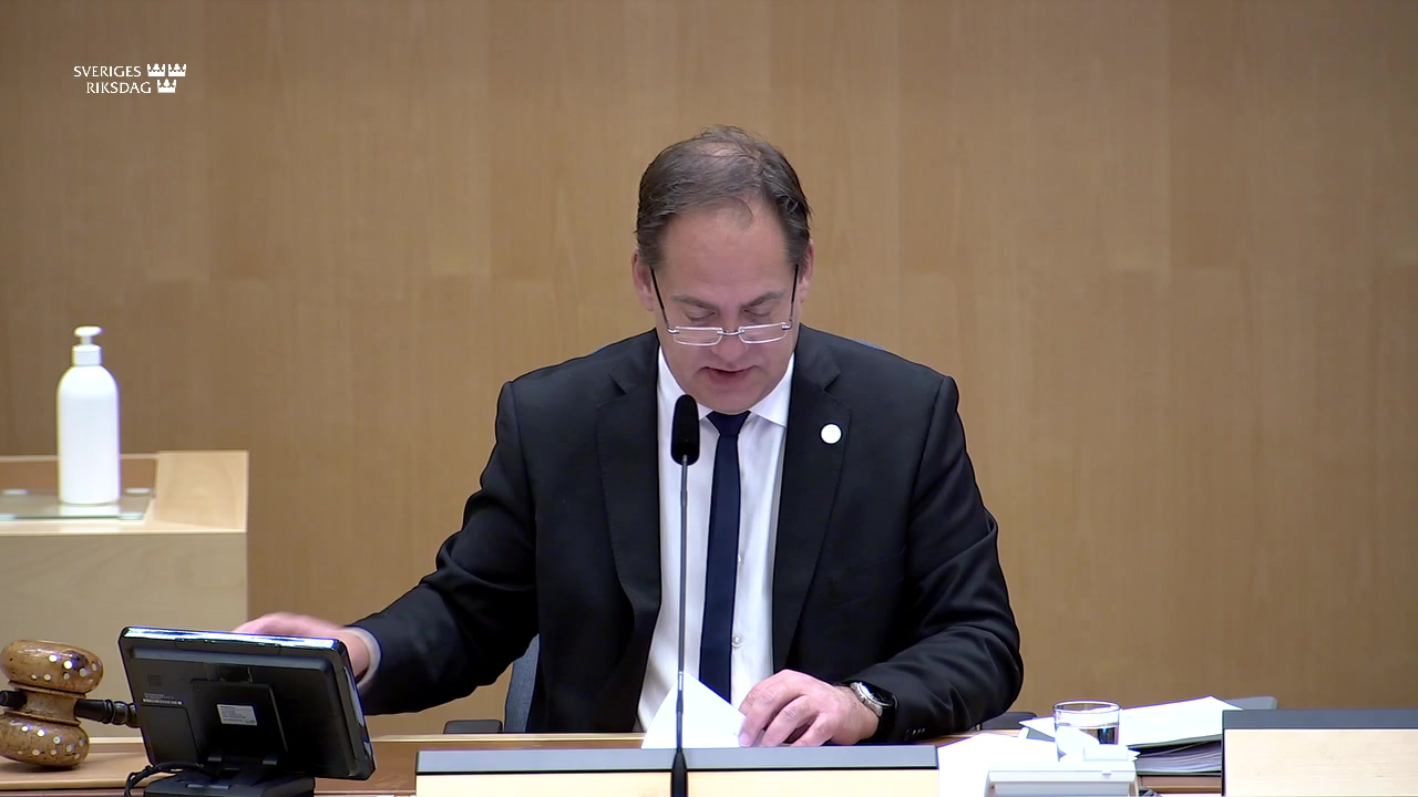 Stillbild från Val: Val av ledamöter och presidium till riksdagens råd för Riksrevisionen