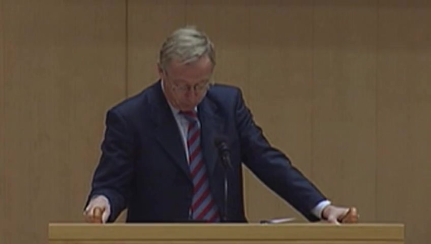 Stillbild från debatten i kammaren