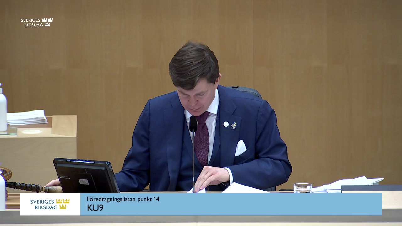 Stillbild från Debatt om förslag: Ett teknikneutralt krav på underskrift av regeringsbeslut (vilande grundlagsförslag)