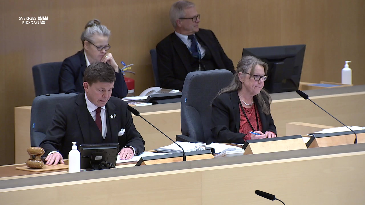 Stillbild från debatten i kammaren
