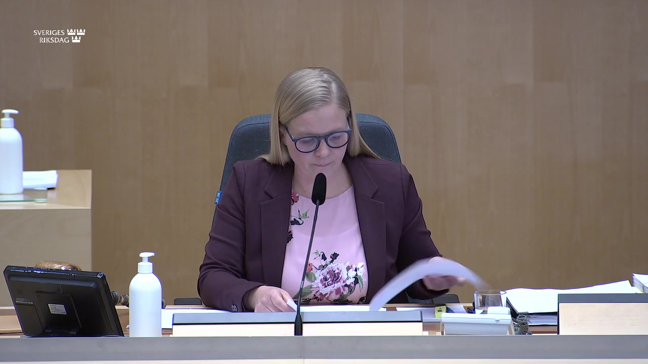 Stillbild från debatten i kammaren