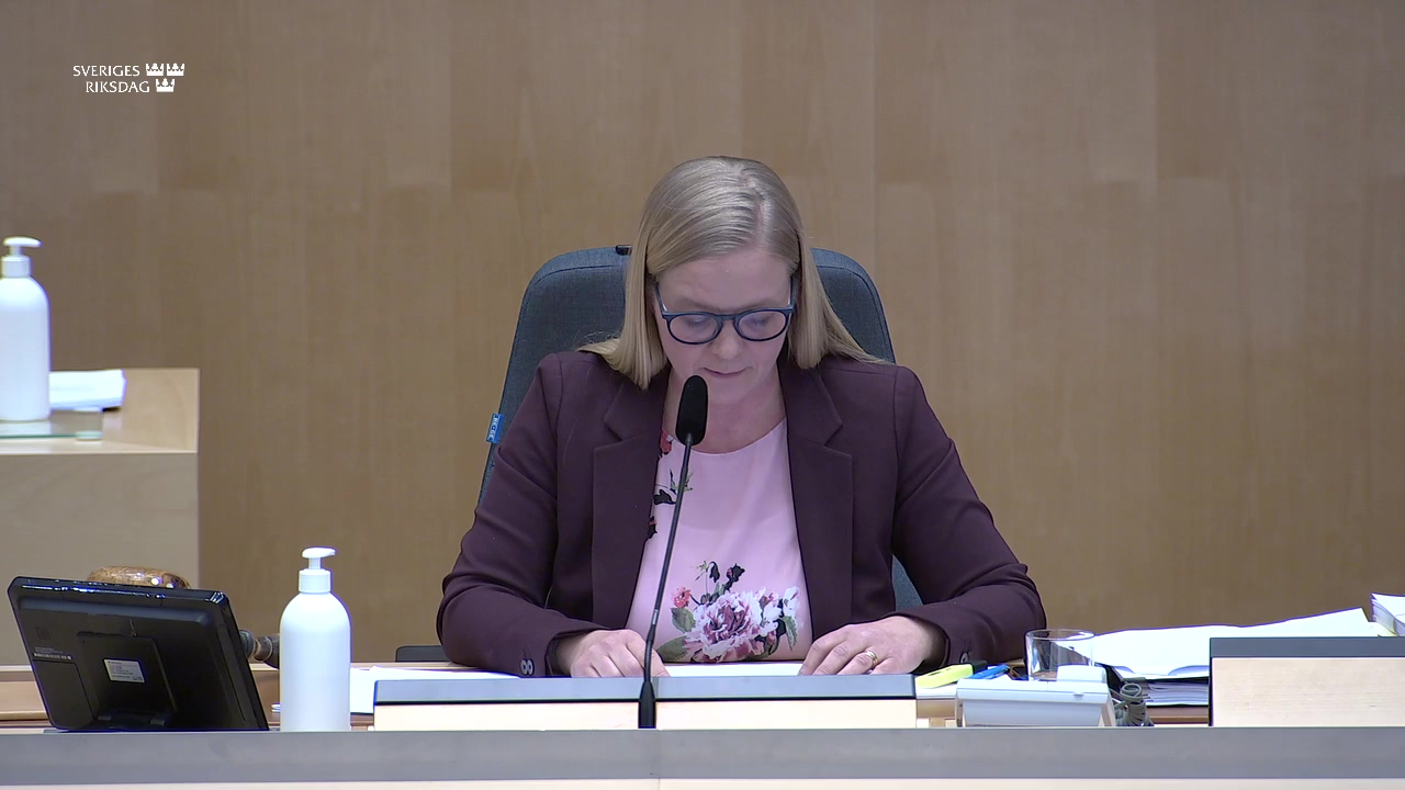 Stillbild från debatten i kammaren