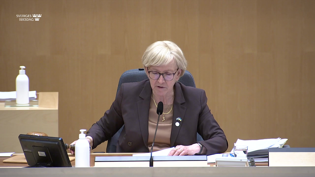 Stillbild från debatten i kammaren