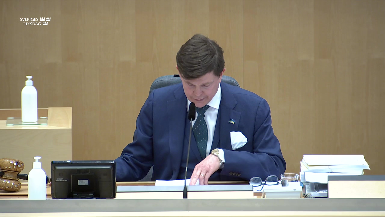 Stillbild från debatten i kammaren