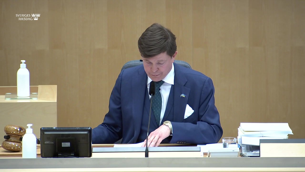 Stillbild från debatten i kammaren