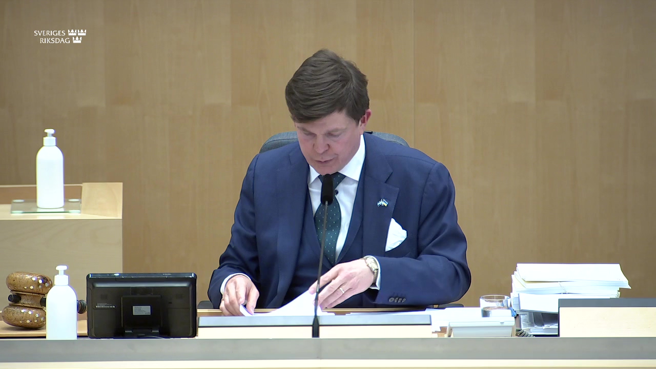 Stillbild från debatten i kammaren