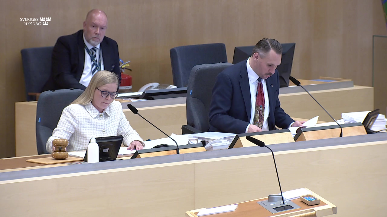 Stillbild från debatten i kammaren