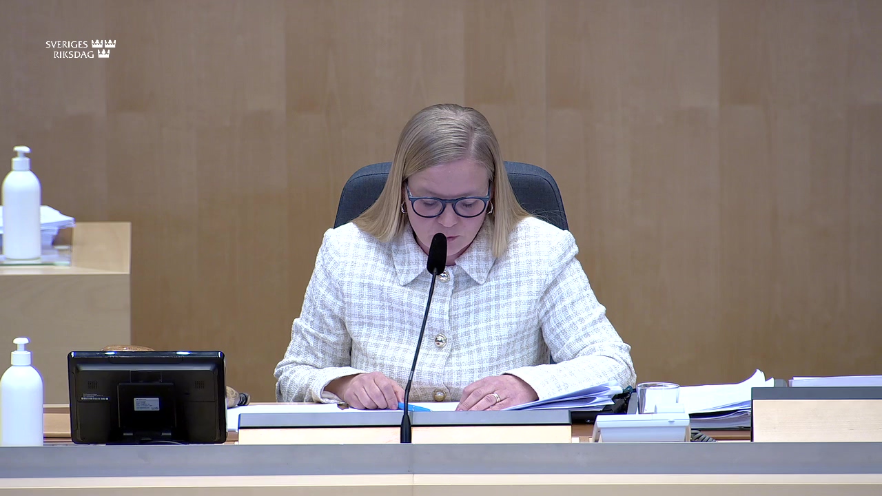 Stillbild från debatten i kammaren