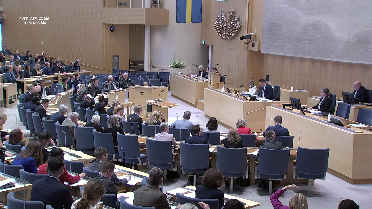 Stillbild från debatten i kammaren