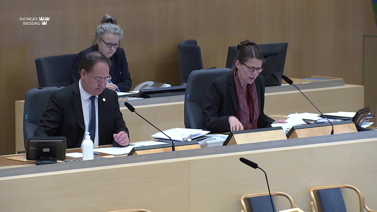 Stillbild från debatten i kammaren