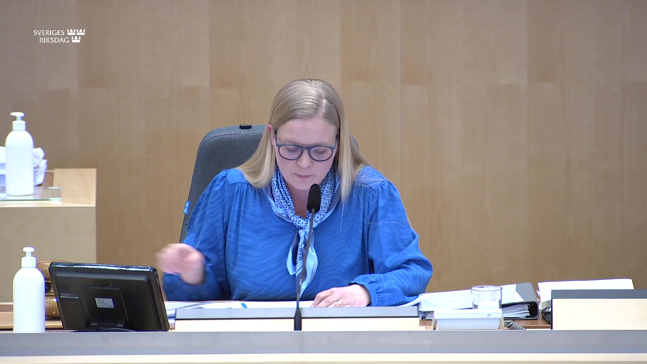 Stillbild från debatten i kammaren