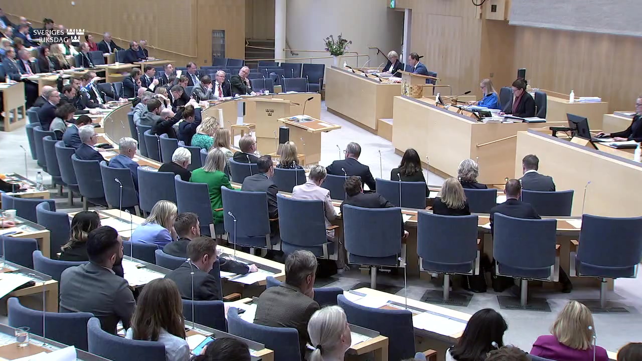 Stillbild från debatten i kammaren